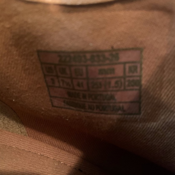 Levi’s women leather ankle booties - Picture 4 of 10